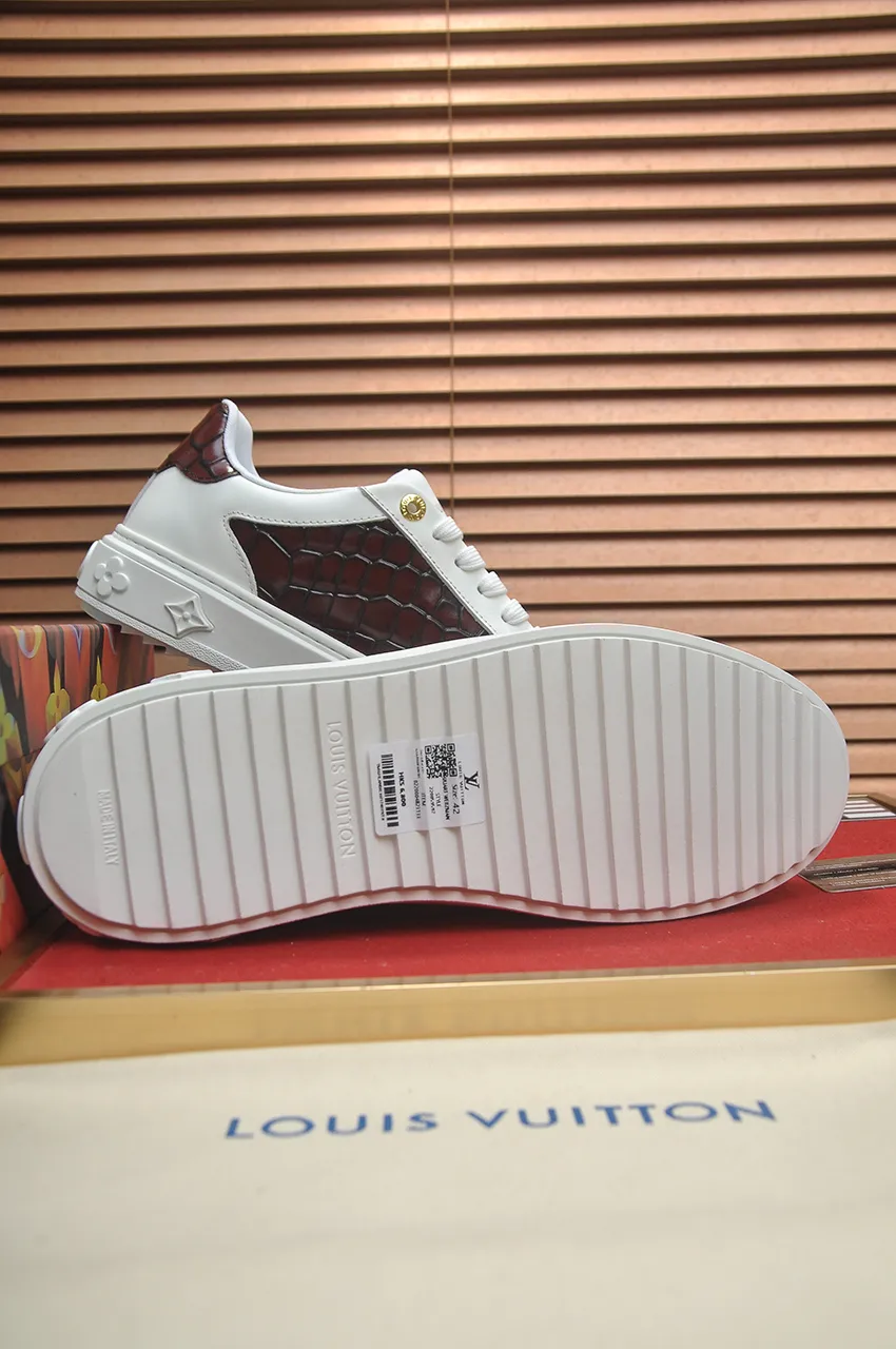Men's shoes 💰540💶[LOUIS VUITTON] Original order price (water-dyed cowhide lining) new model 🍀LV Louis Vuitton * - top version of LV classic trendy shoes! Made of imported original cowhide, water-dyed cowhide lining, and original wear-resistant rubber outsole! High quality products! Code number 38-45 (45 is custom-made and cannot be returned or exchanged)